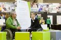 Gespräch auf dem Karriere:Forum auf der Werkstätten:Messe