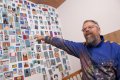 Der K�nstler Selbermann arbeitet im Atelier Goldstein.