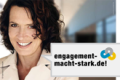 Portr�t der Engagement-Botschafterin Ulrike Folkerts als Postkartenmotiv