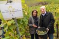 Malu Dreyer und Jens Böhrnsen bei der Weinlese des Bremer Senatweins am 26.10.2013 in Erden an der Mosel